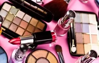 What Perfumes And Cosmetics Can Be Dangerous?