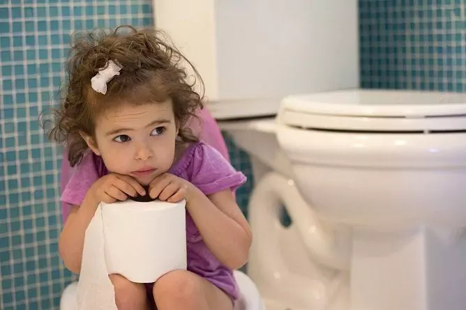 Constipation Chez Les Enfants - Traitement, Régime Alimentaire, Massage, Causes, Constipation Chronique