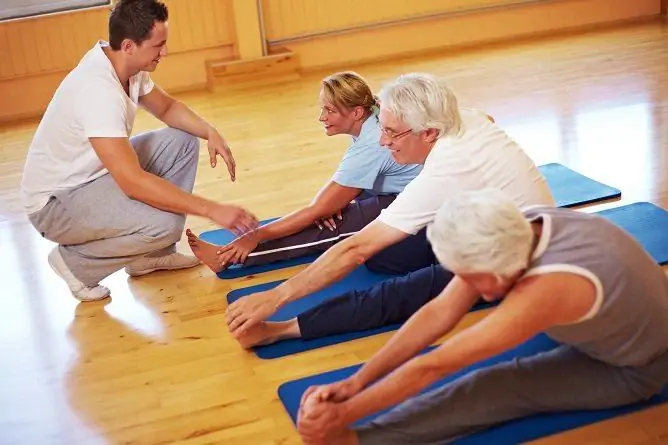 Exercices Pour L'ostéochondrose Thoracique à La Maison Avec Vidéo