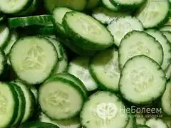 Para uma dieta de pepino, os pepinos devem ser cultivados sem o uso de produtos químicos agressivos