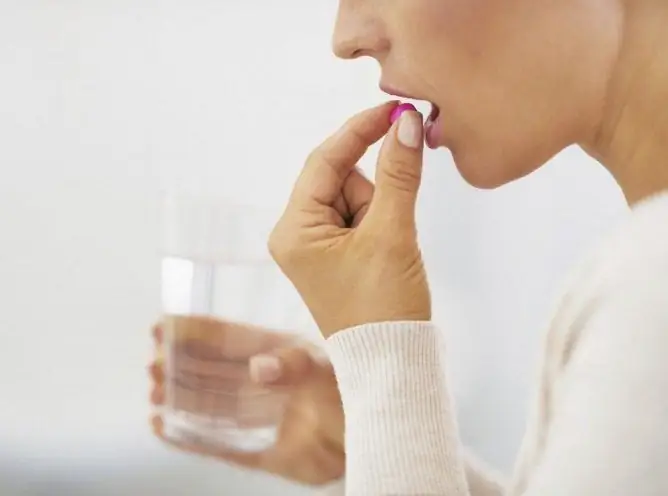 Tabletten Voor Sinusitis Bij Volwassenen En Kinderen: Een Lijst Met Antibiotica, Beoordelingen