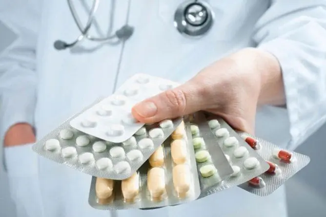 Antibiotics For Pneumonia In Adults: Name, Tablets And Capsules