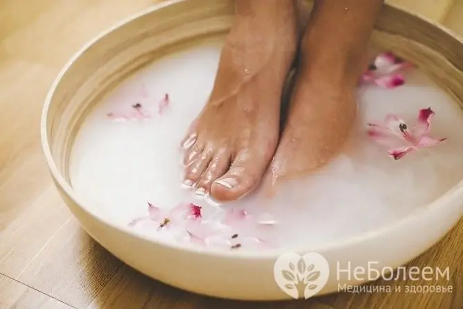 Foot baths can help with toes numbness