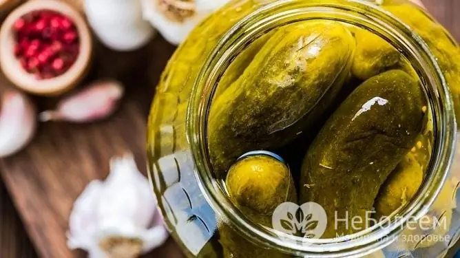 Pickles, pickles and canned foods are not recommended for people with hypertension