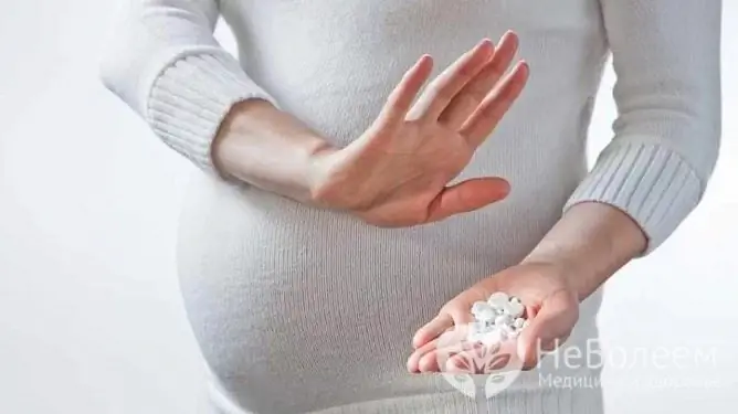 A las mujeres embarazadas se les recetan medicamentos para la presión con precaución y se toman bajo supervisión médica