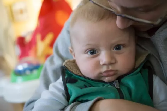 How To Feed A Baby At 4 Months