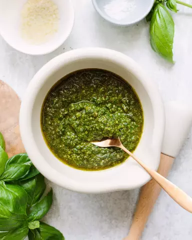 Pesto Sauce - Recipe, Preparation, Application