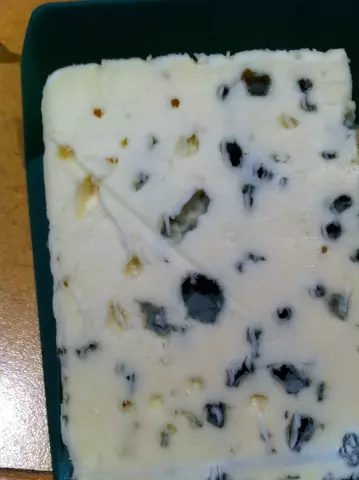 Roquefort - Calories, Nutritional Value, History Of Blue Cheese