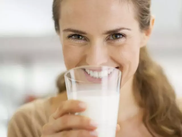 10 Facts About The Health Benefits Of Goat Milk