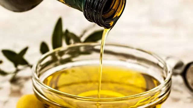 7 Most Beneficial Vegetable Oils